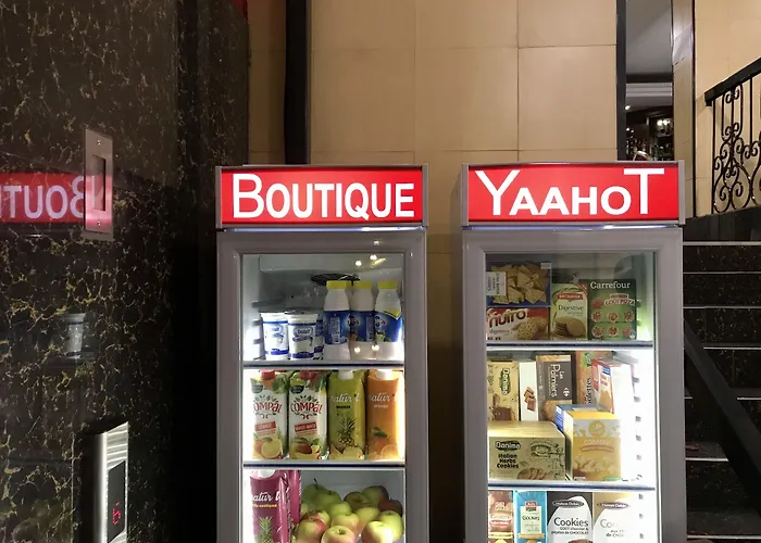 Yaahot Hotel