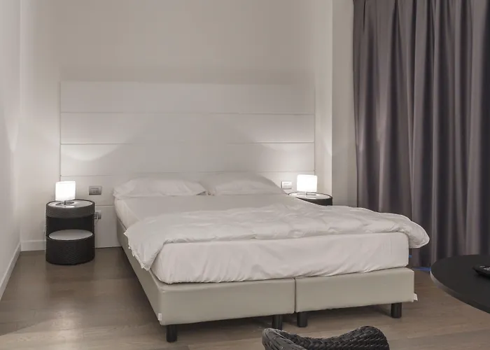 Tag Hotel