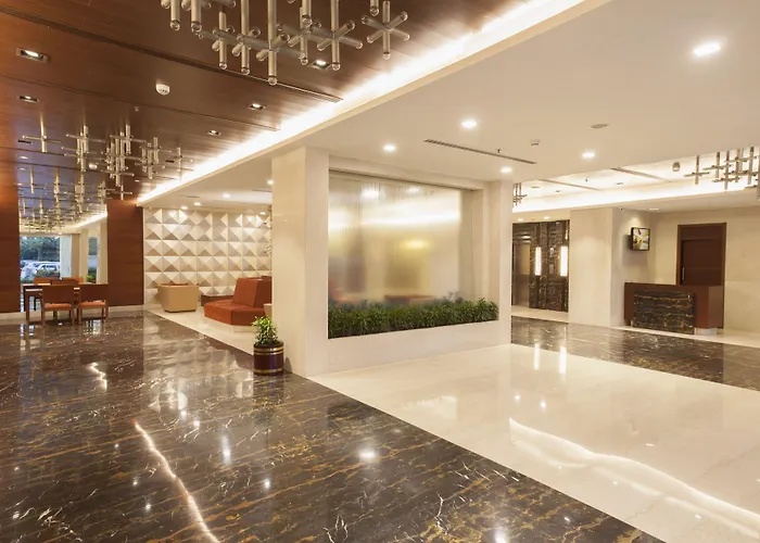 Dolphin Hotel