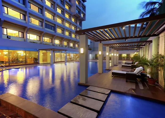 Dolphin Hotel