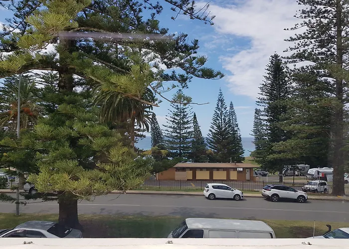 Seabreeze Beach Hotel