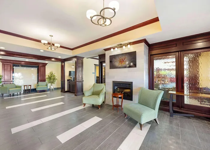 Best Western Plus Pratt