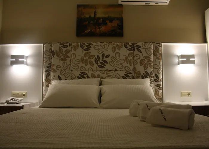 Twins Hotel Cesme
