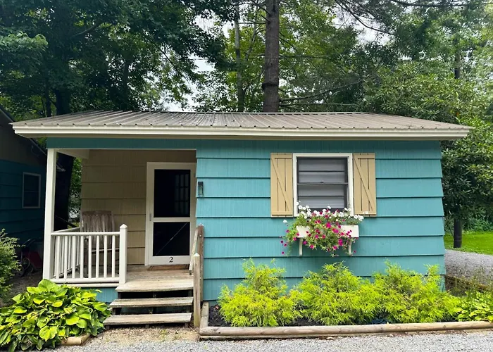Cozy Creek Cottages