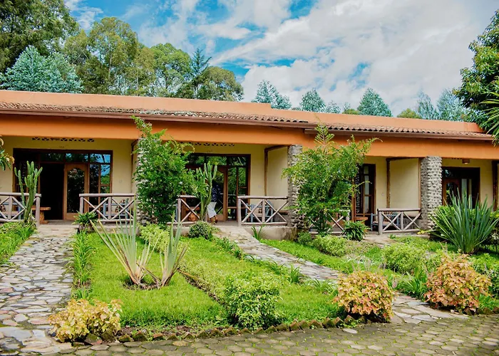 Karisimbi Cave Resort