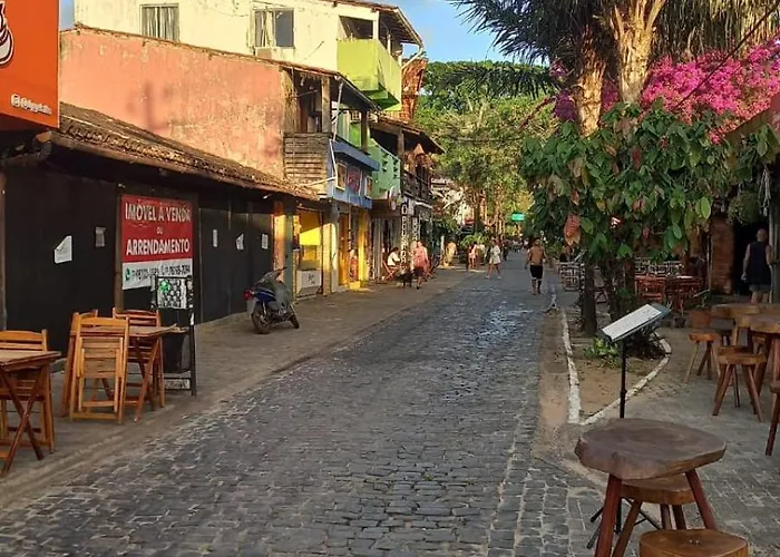 Flat Lua Nova - Pituba I coração da vila e caminho praias