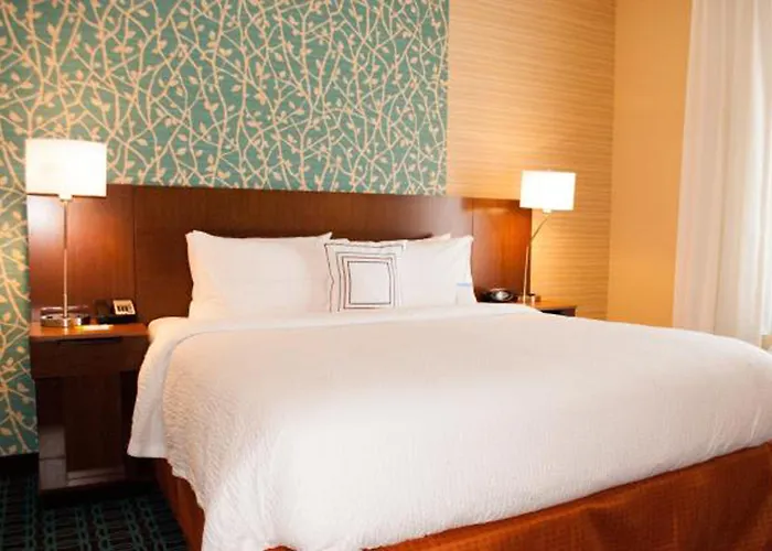 Fairfield Inn And Suites Canton South