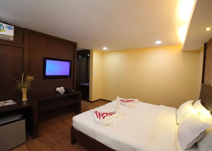 Oyo 4668 Hotel Ocean Residency