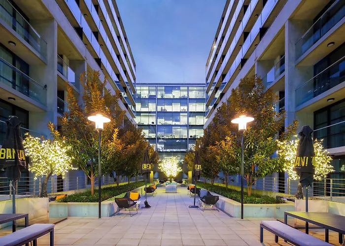 Avenue Hotel Canberra