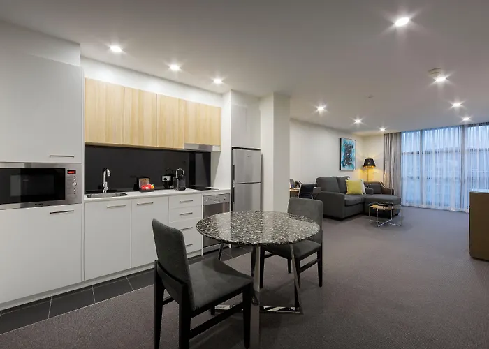 Avenue Hotel Canberra