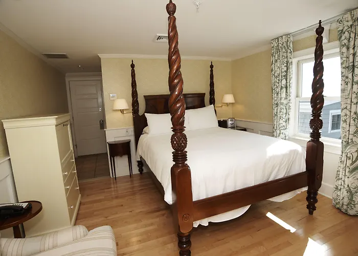 Anchor Inn Beach House