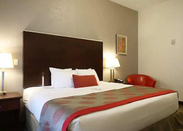 Ramada By Wyndham Moose Jaw