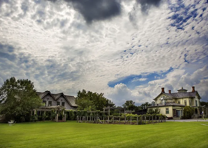 Jedediah Hawkins Inn
