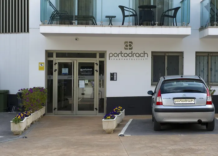 Porto Drach Aparthotel & Suites