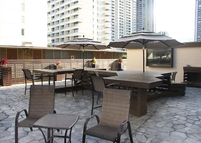 The Beach Waikiki Boutique Hostel