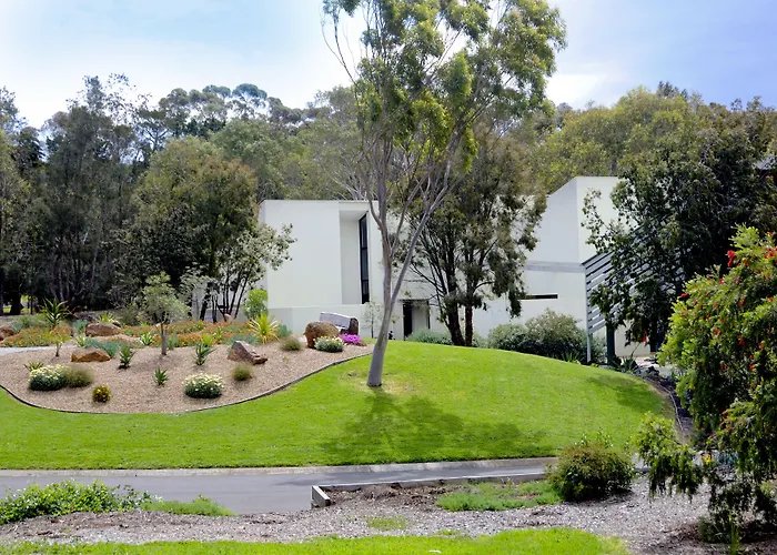 Eden Oak Geelong
