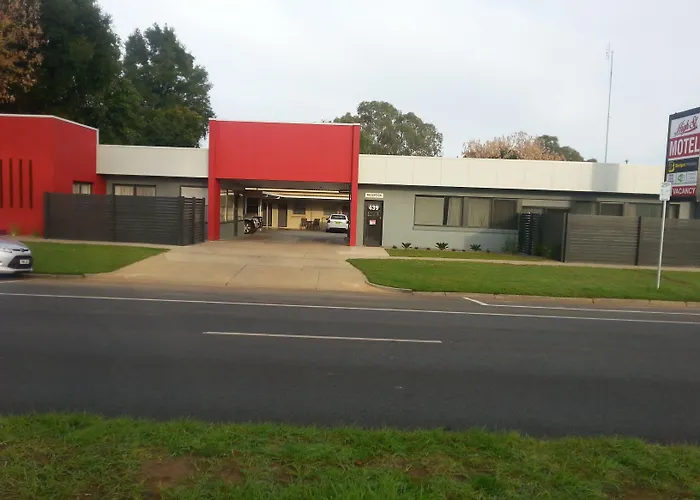 High Street Motel