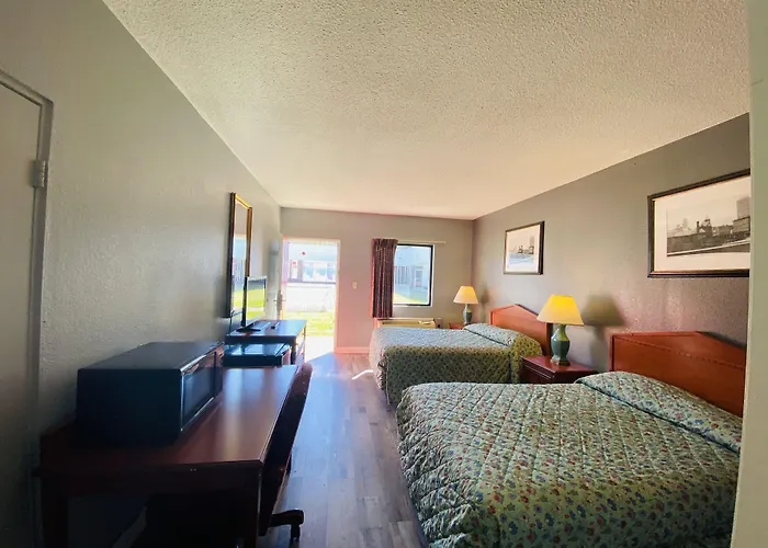 Traveler'S Place Inn & Suites