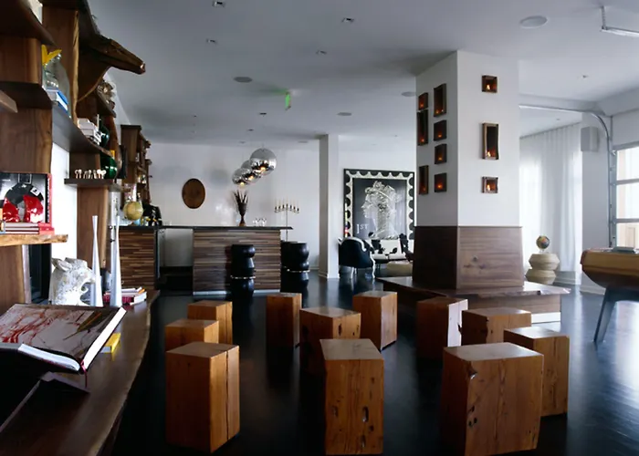 Bungalow Hotel