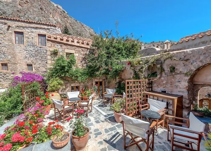 Malvasia Traditional Hotel