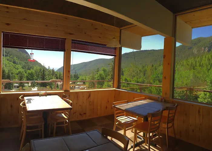 Monarch Mountain Lodge