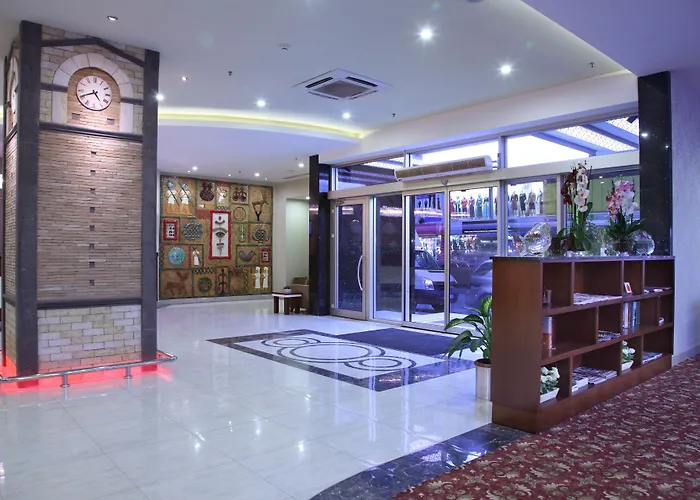 Hotel Senbayrak City