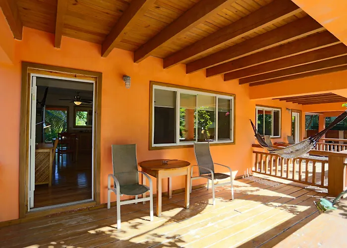 Hotel Posada Seremein Roatan