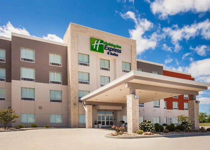 Holiday Inn Express & Suites Litchfield By Ihg
