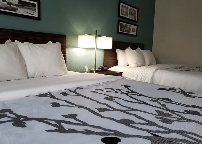 Sleep Inn & Suites Ames Near Isu Campus