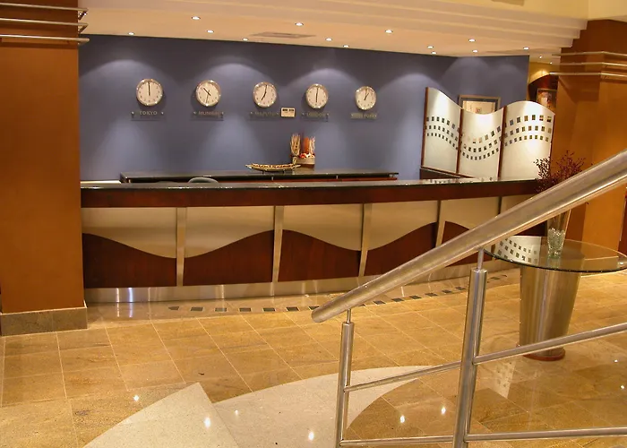 Hotel 2001