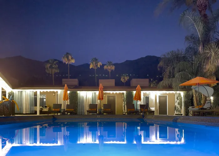 Little Paradise Hotel
