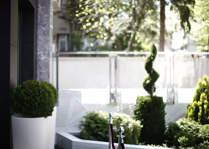 Nova City Garni Hotel Signature Collection