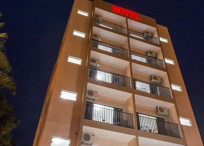Domum Hotel