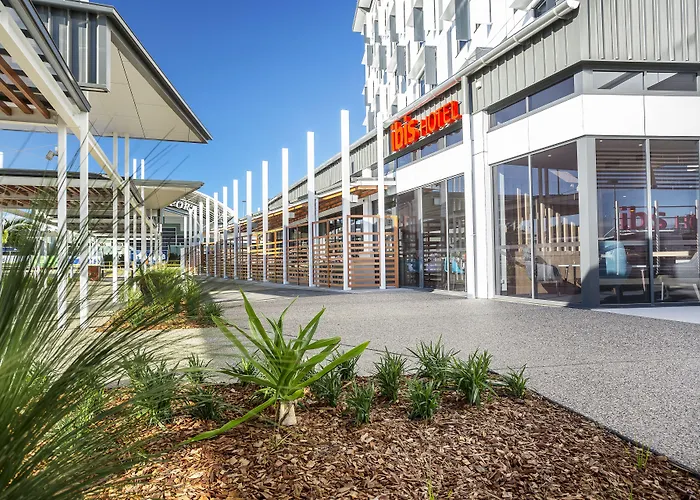 Ibis Mackay