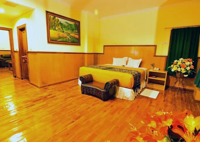 Sylvia Hotel Maumere