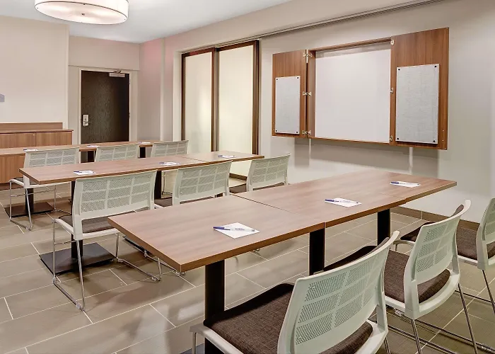 Microtel Inn & Suites By Wyndham Philadelphia Airport Ridley Park