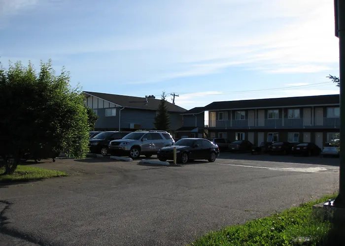 Econo Lodge Inn & Suites Pincher Creek
