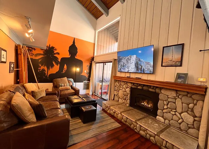 Msrc101 - Walk-To-Lifts Condo With Hot Tub, Dog Friendly