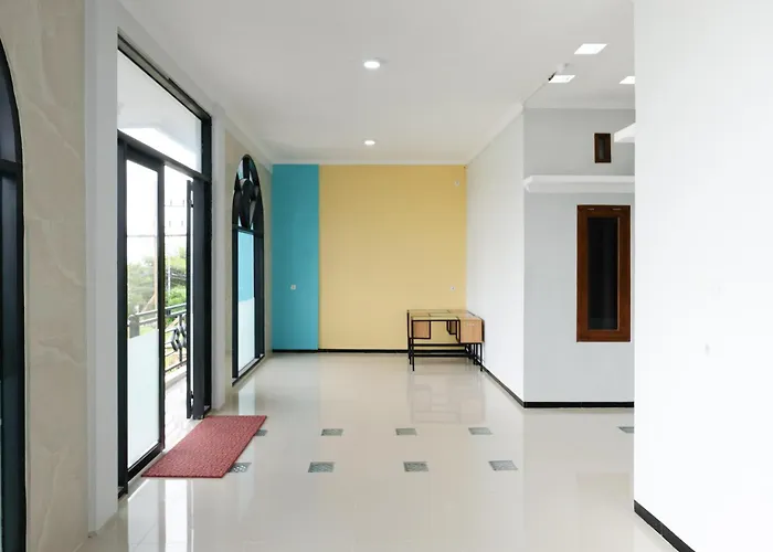 Sans Arya Hotel Batu