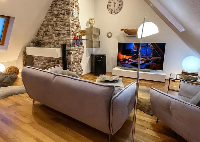 Zentrale Maisonette mit Büro&Parkplatz