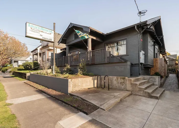 Stay Portland - Urban Cabin Studio - Breweries & Local Eateries