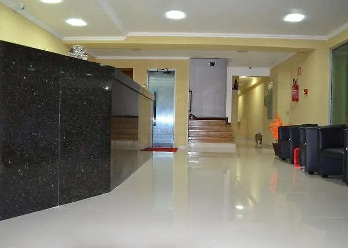 Hotel Calstar