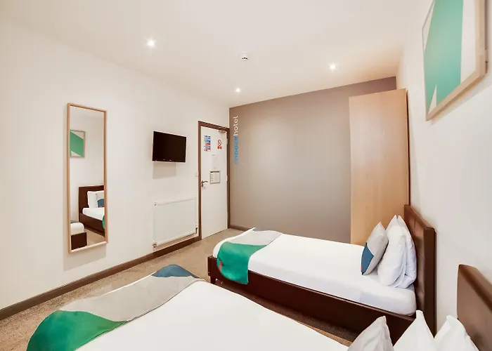 Snooze Hotel