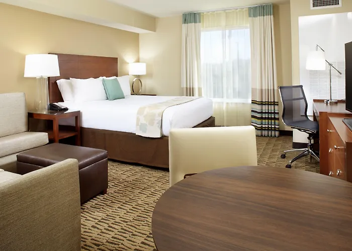 Hawthorn Suites By Wyndham Wheeling At The Highlands