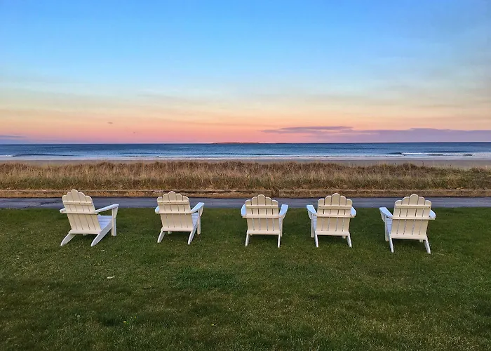 Friendship Oceanfront Suites