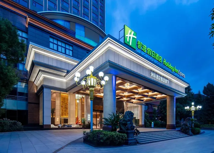 Holiday Inn Express Putian City Center