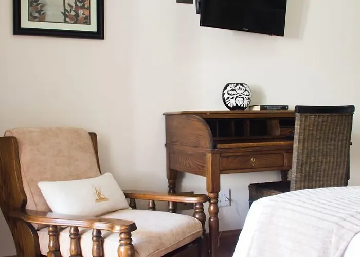 Motsamai Guest Lodge