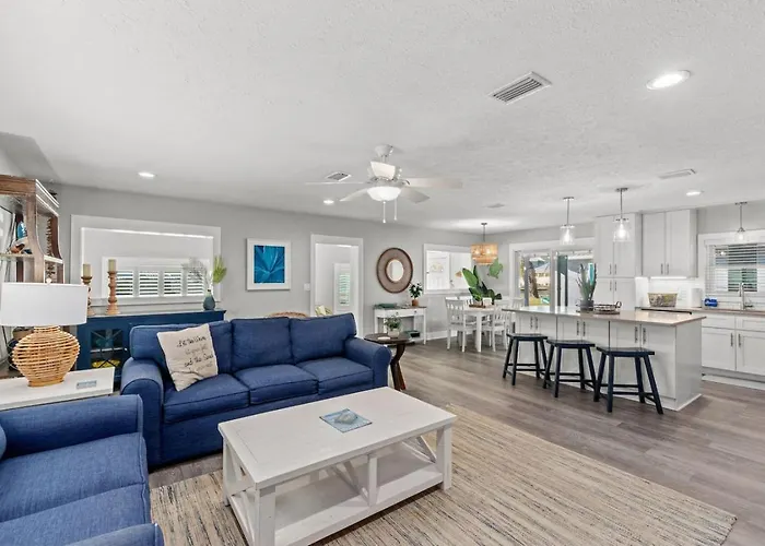 Blue Tide Hideaway - Golf Cart, Sznl Hot Tub, Pets Ok, Free Daily Activities, & More!