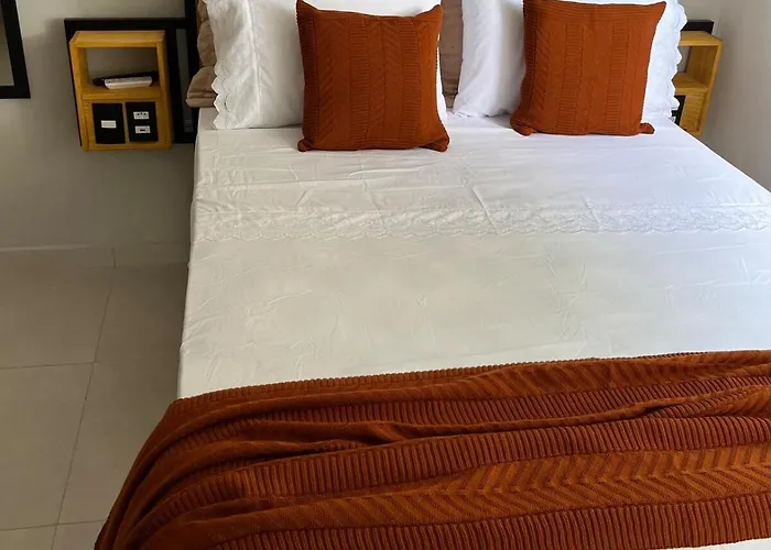 Flat com ar, Vista para o Ibituruna - Rio Doce - 202