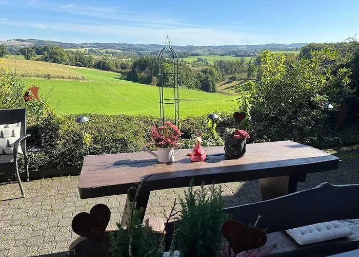 Schöne Ferienwohnung mit Ausblick in die Natur
